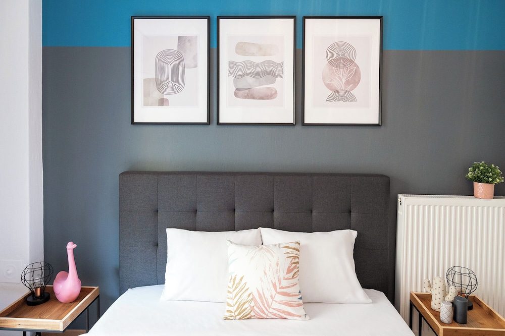 Porto Sea View Apartments - A. Svolou 22
