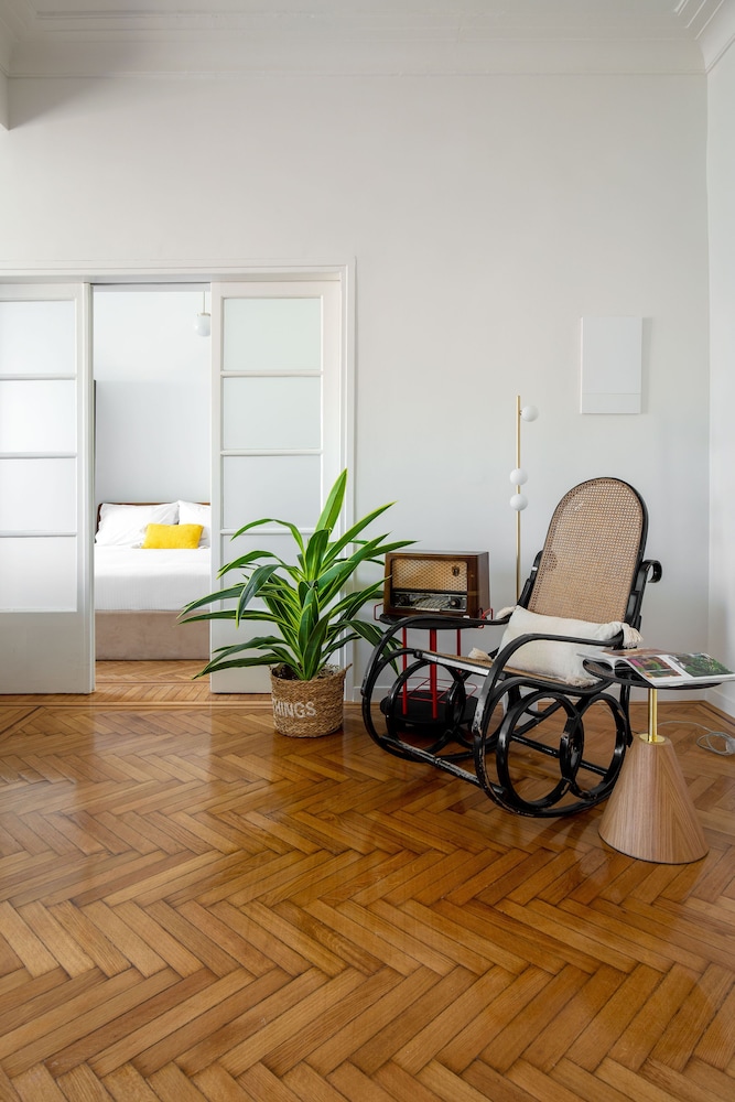 The MET by Zoia Living