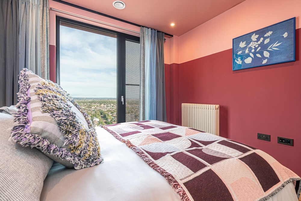 The Eades Laura Perryman 1 Bed