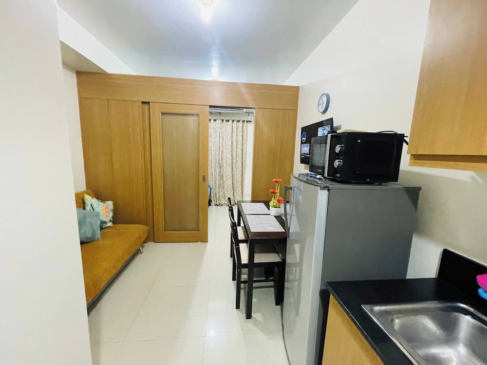 Fancy Pasay City Apartment for Rent - Mall of Asia Nearby Front of Mall Of Asia