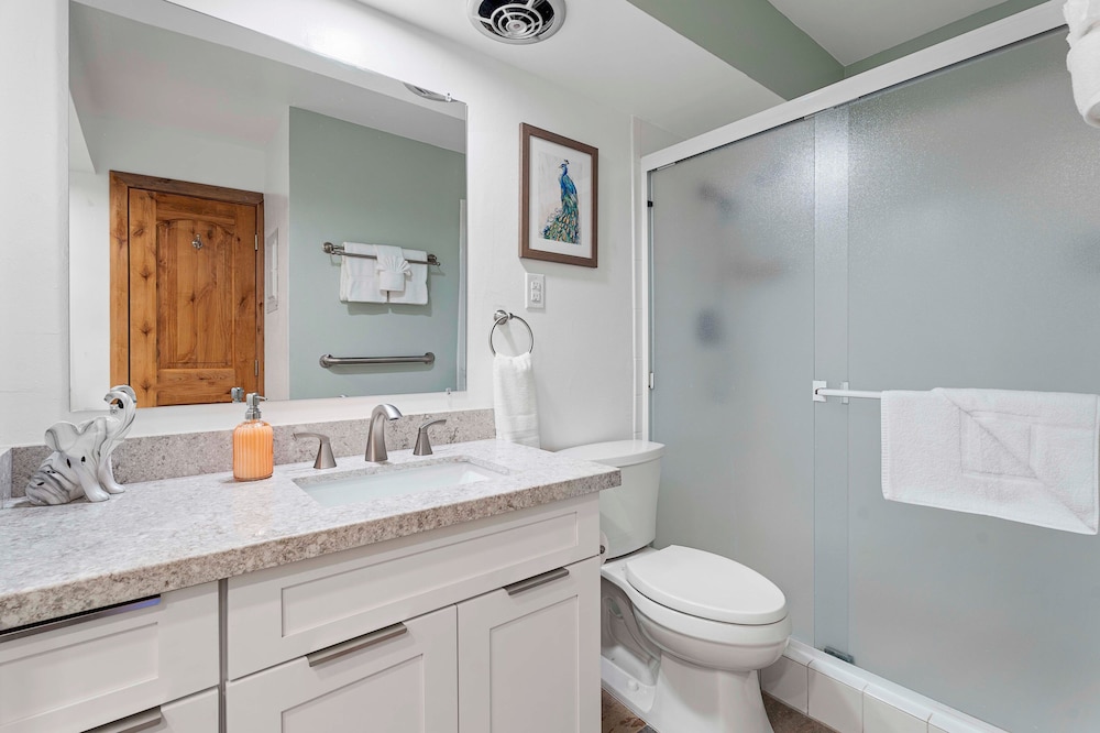 Ocean Front Condo - Vrkcv