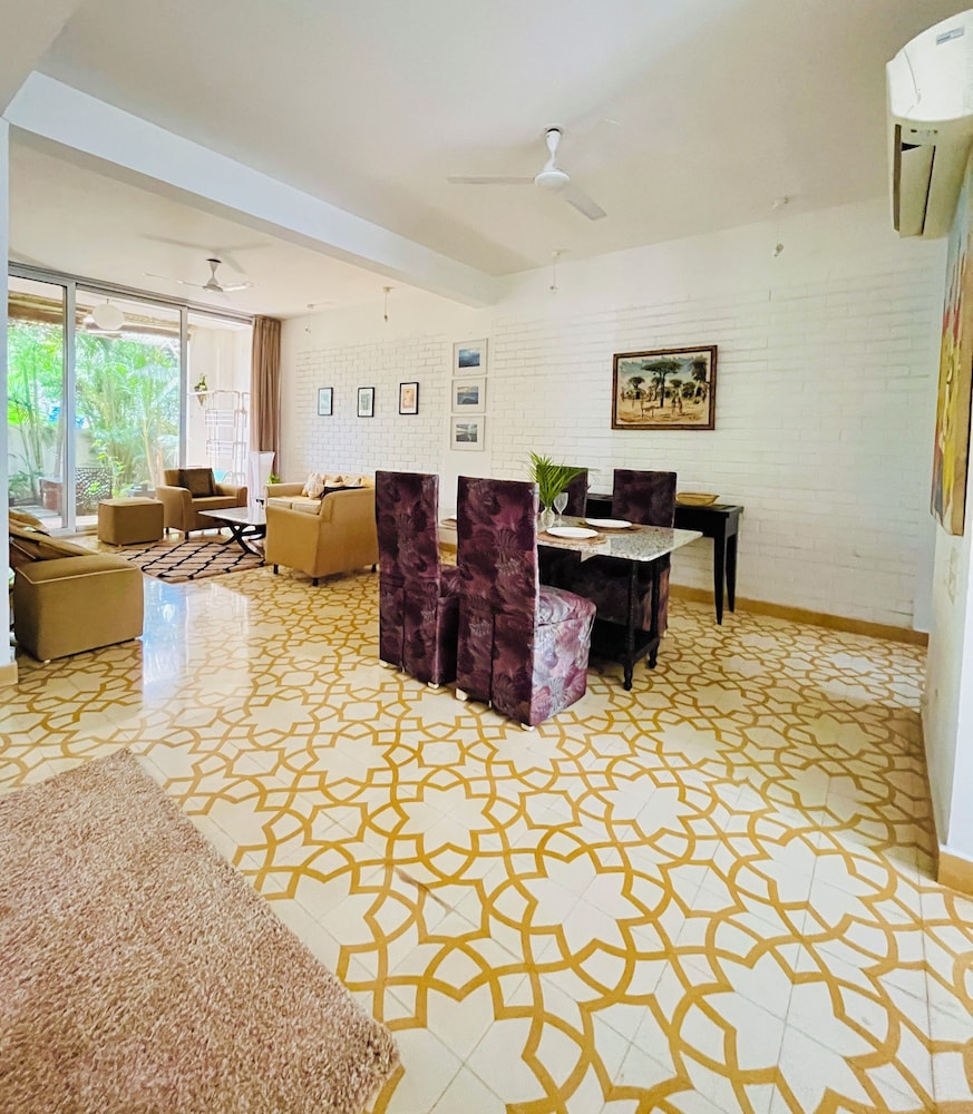 Siboney House by evaddo