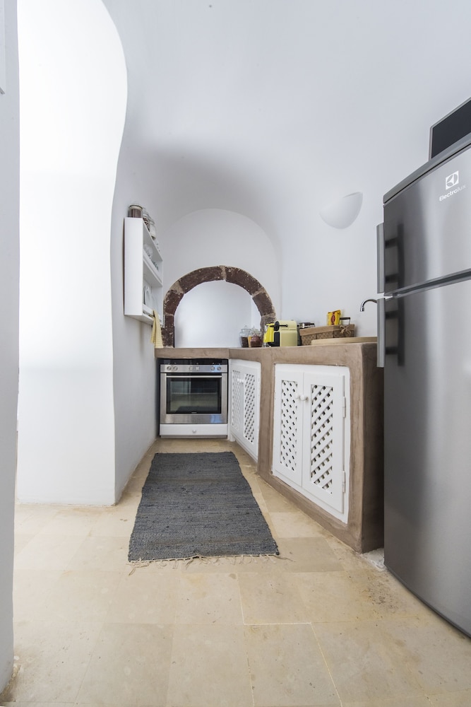 Anemi House & Villas