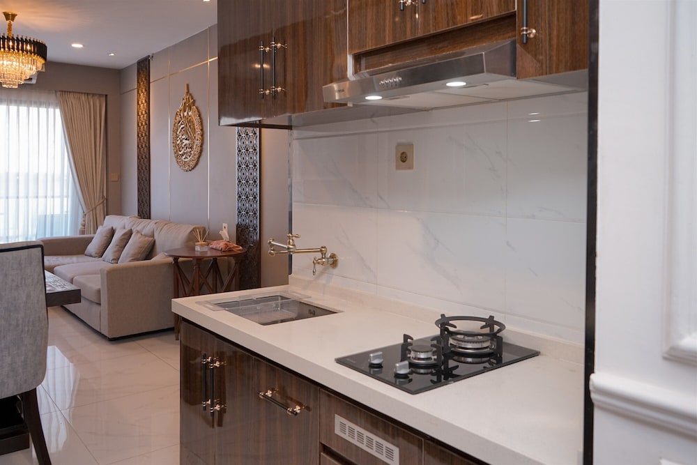 Warm Living 3BR at Sky House BSD Apartment