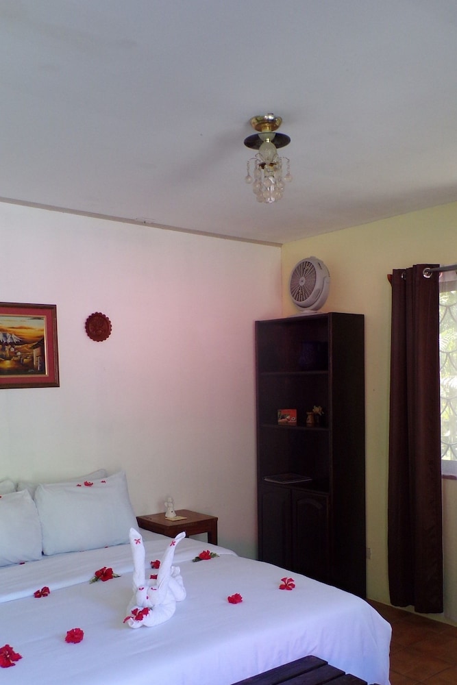 Mycasa's Bed and Breakfast