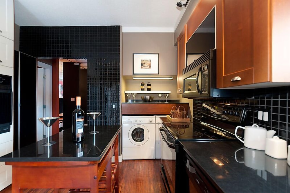 Commercial Drive Accommodations