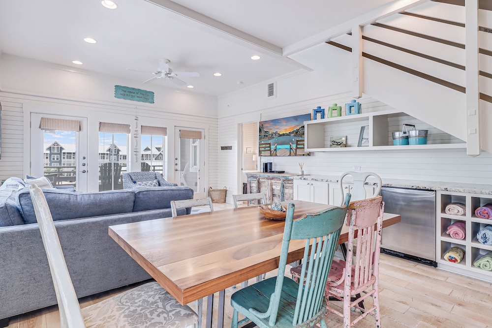 Beach Bungalow TC 2305
