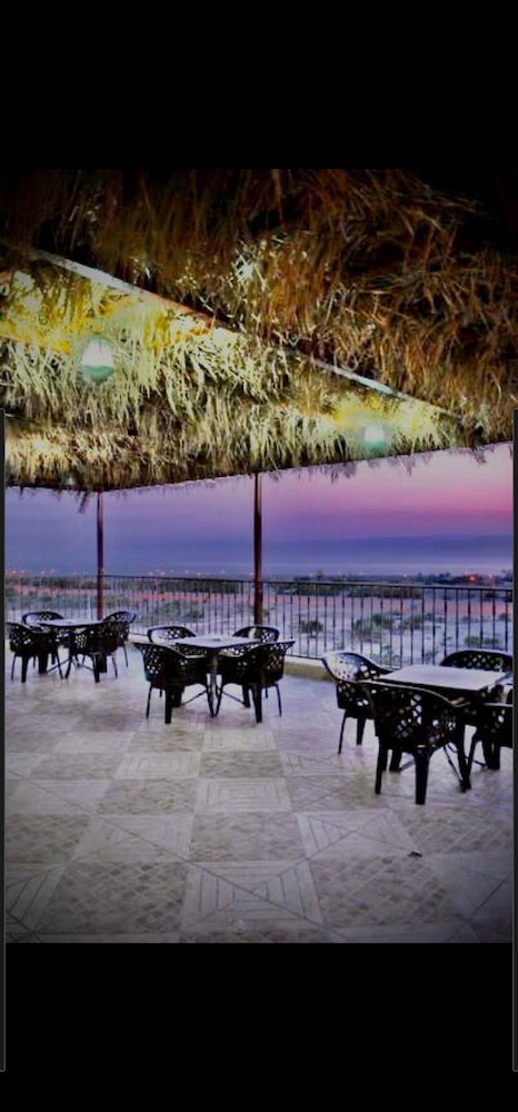 Sweimeh Vacations - Lafamilia Albadwan - Property Image 8
