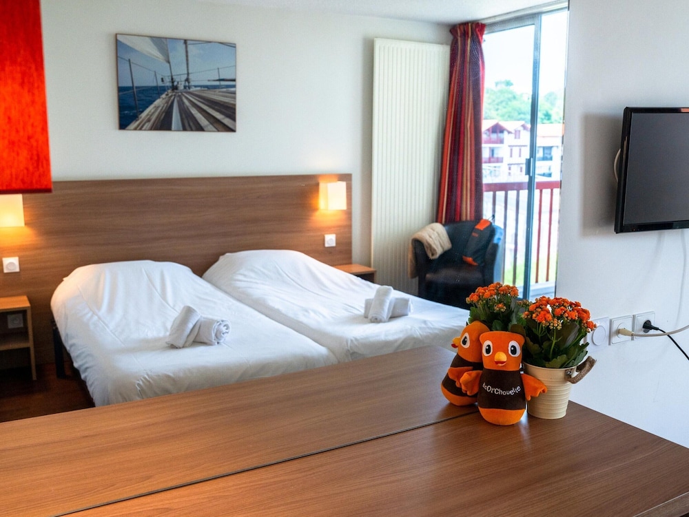 Apartment in Urrugne With Ocean & Mountain Views