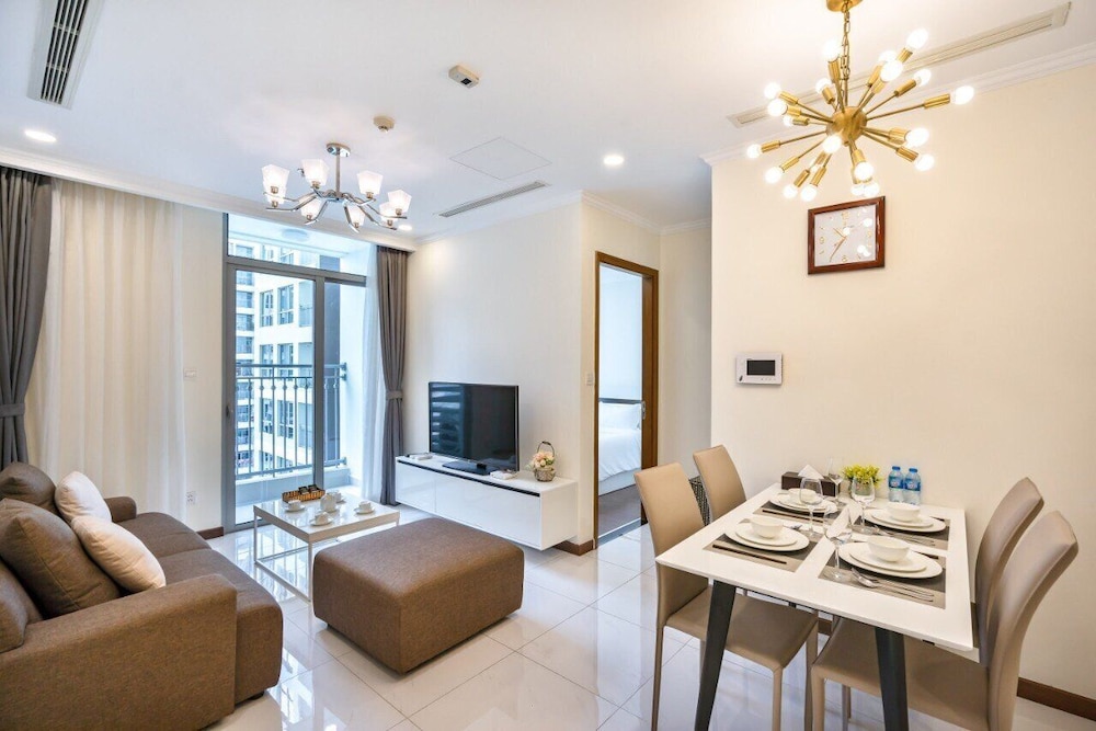 Somi Luxstay LP