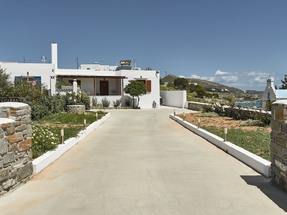 Maria Seaview Villa Near Naousa