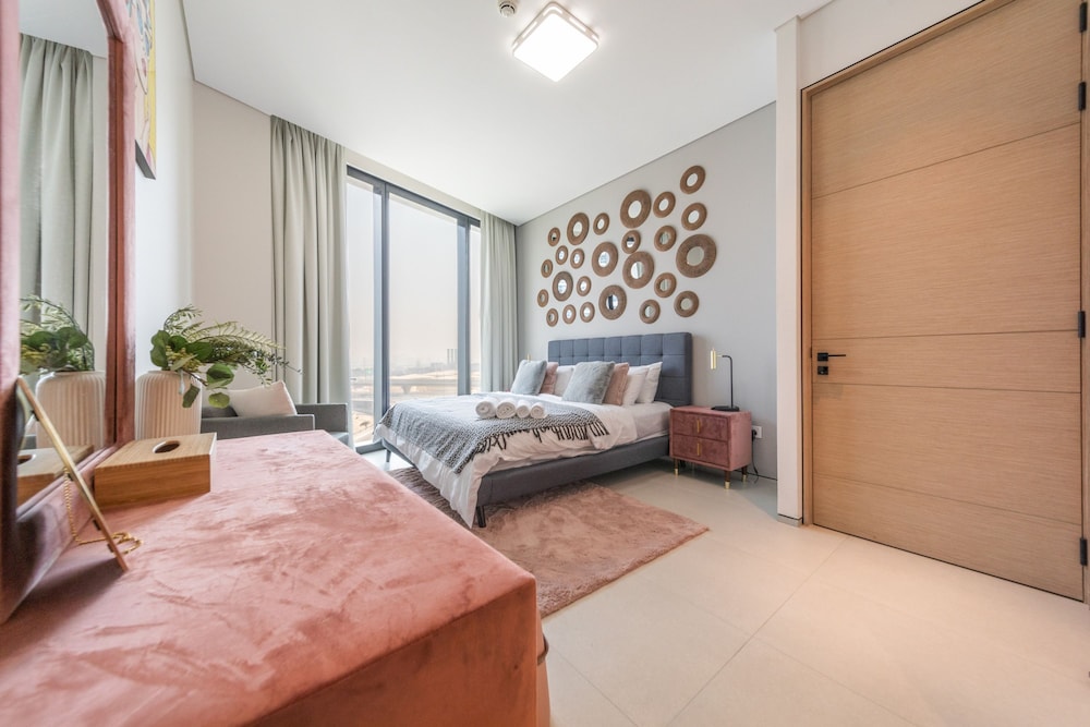 DXB - Address JBR - 705 - DM