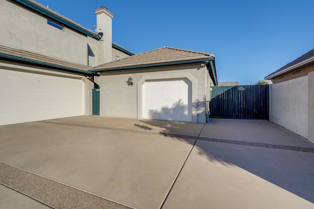 Private Pool & Hot Tub! Relaxing Mesa Apartment