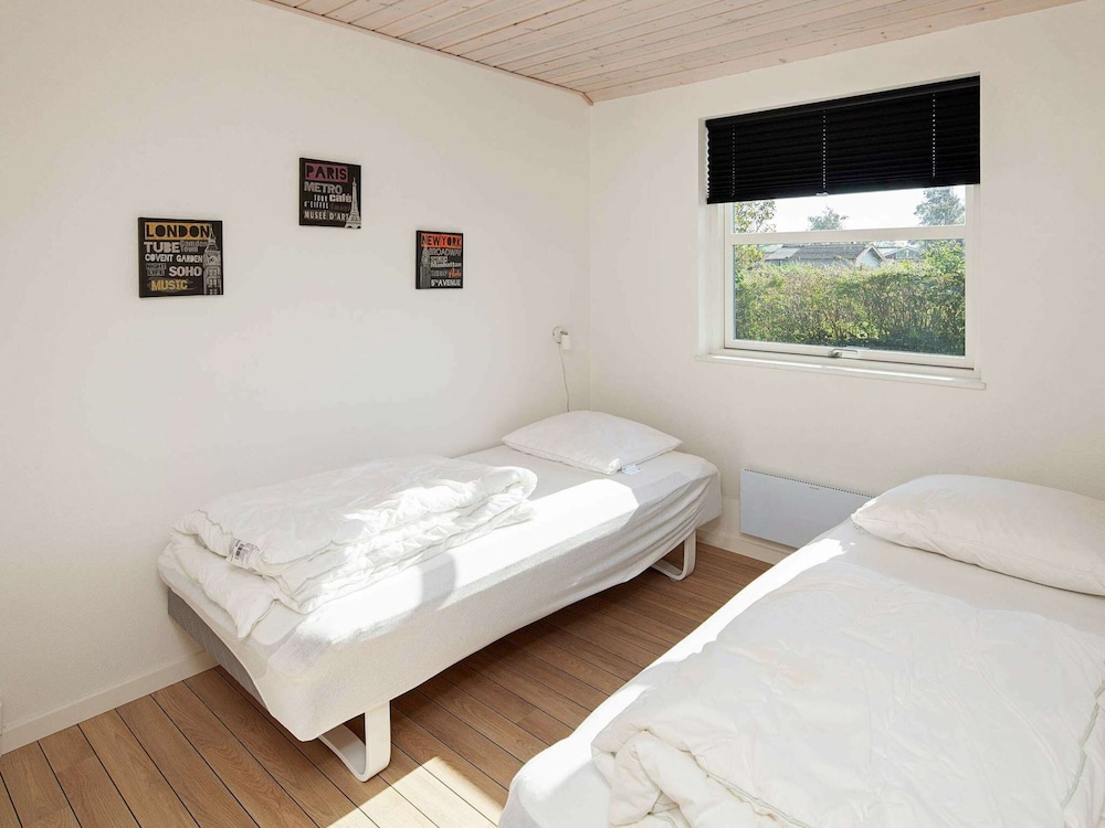 6 Person Holiday Home in Karrebaeksminde view 3