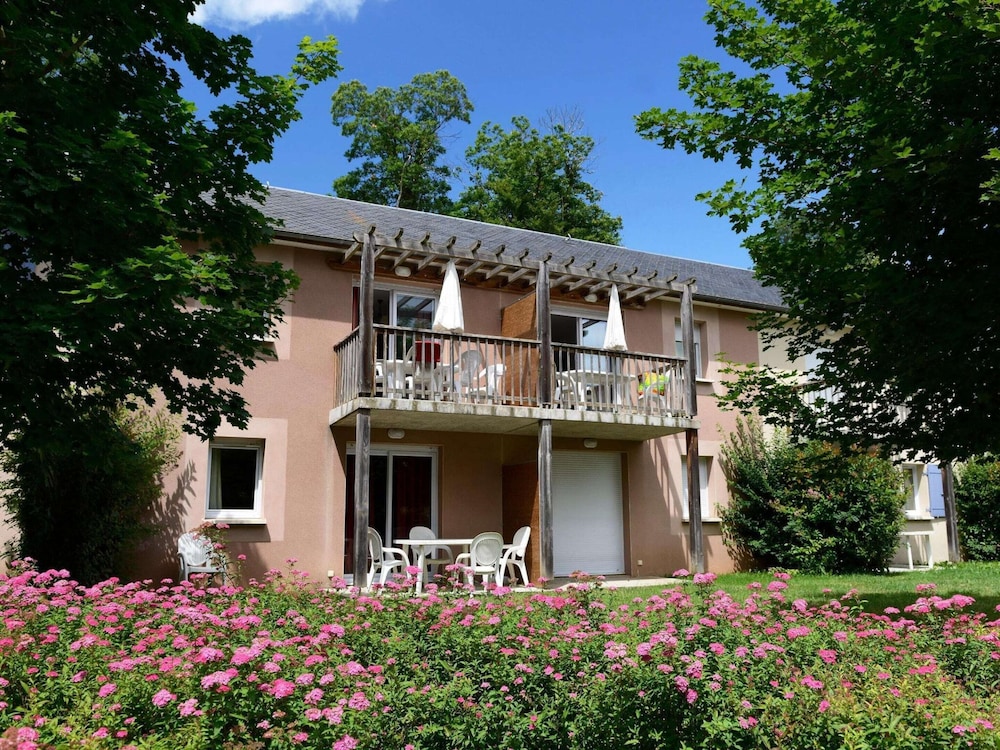 Apartment in Rignac Near Lake Peyrade view 2