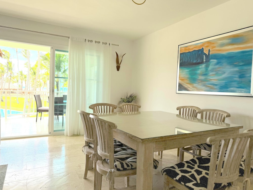 Playa Palmera Beach Front Apartments