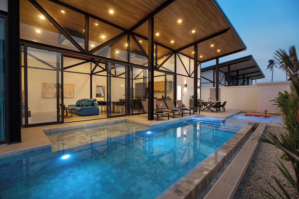 17m Oxygen Pool Villa Sunset Garden 11
