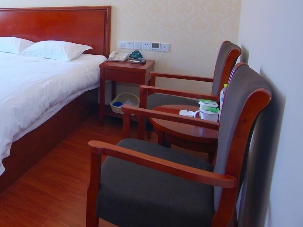 GreenTree Inn ChangZhou East DongFang Road HengNai Logistics Park Express Hotel