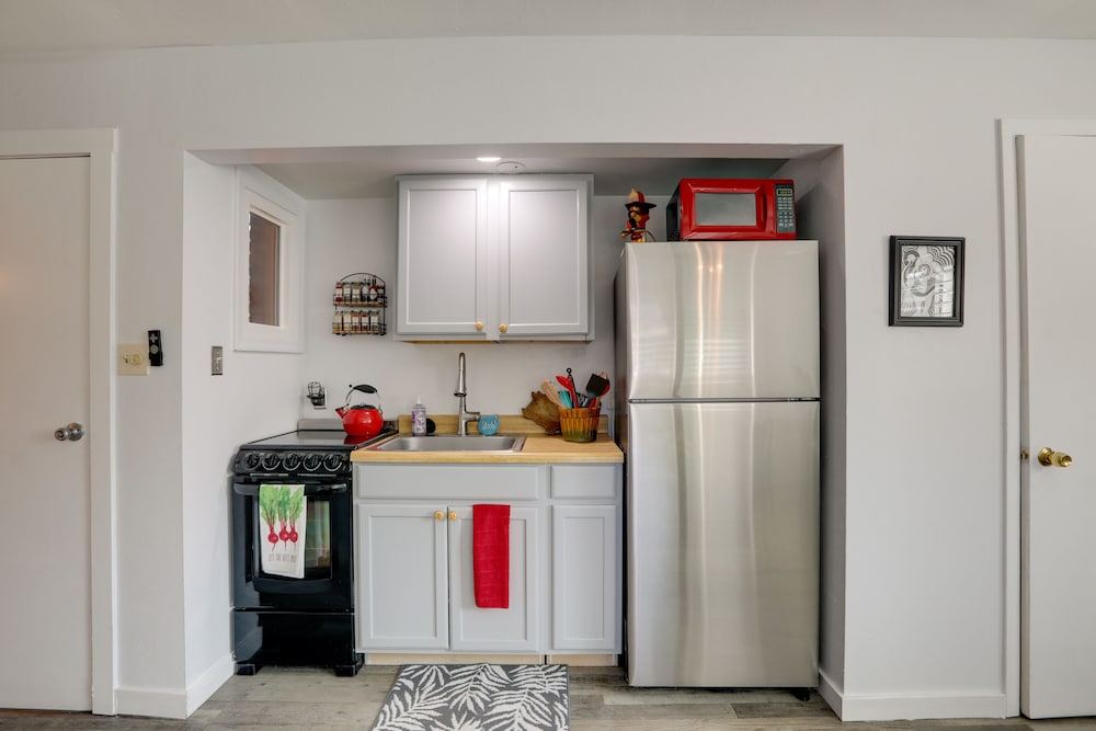 Reno Vacations - Cozy Reno Vacation Rental < 1 Mi to Midtown! - Property Image 20