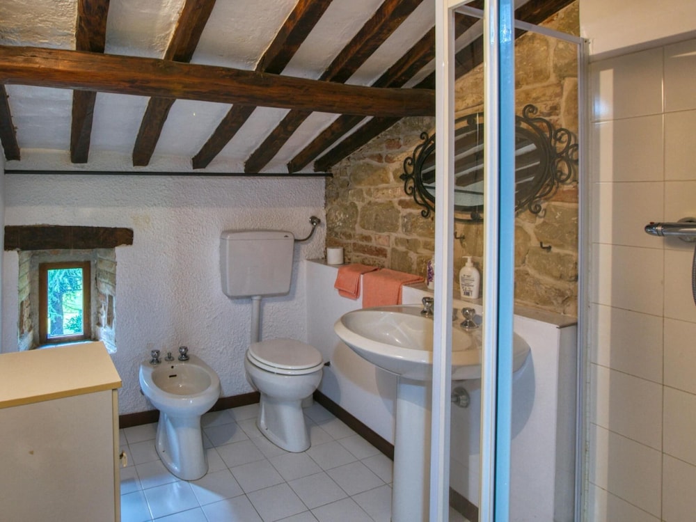 Villa in Amandola With Pool and Garden photo 2