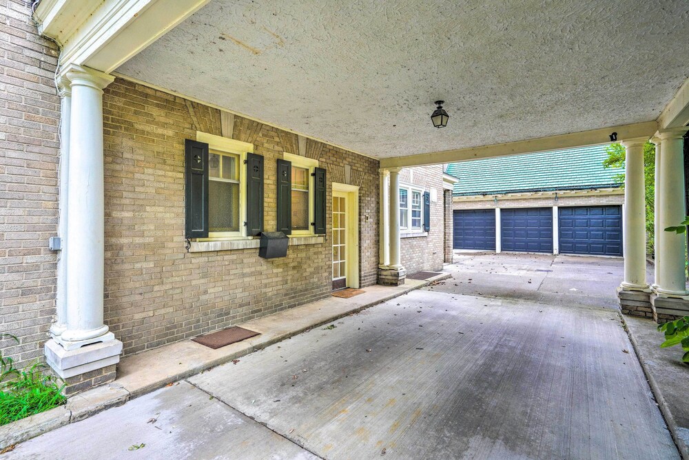 Charming Historic Home ~ 1 Mi to Dtwn Olean! view 3