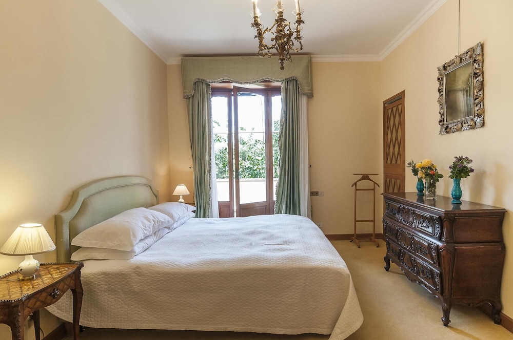 Near Rome Villa Pool Tennis Courts Perfect Family Reunion or Off-site Meeting view 3