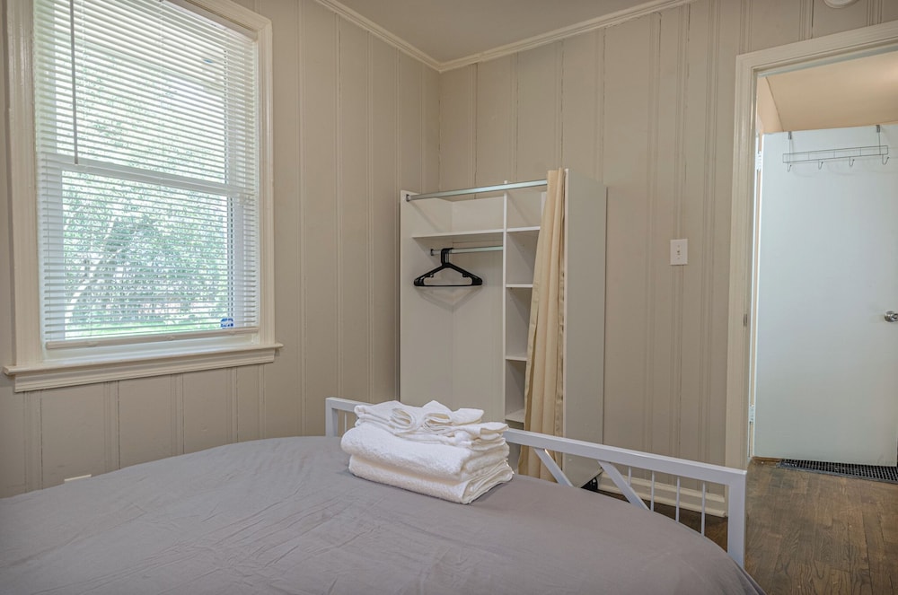 Charming Spacious Home with Game room