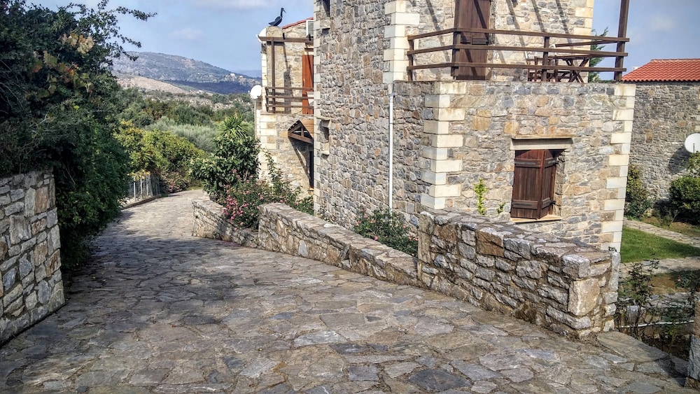 Stratos Villas
