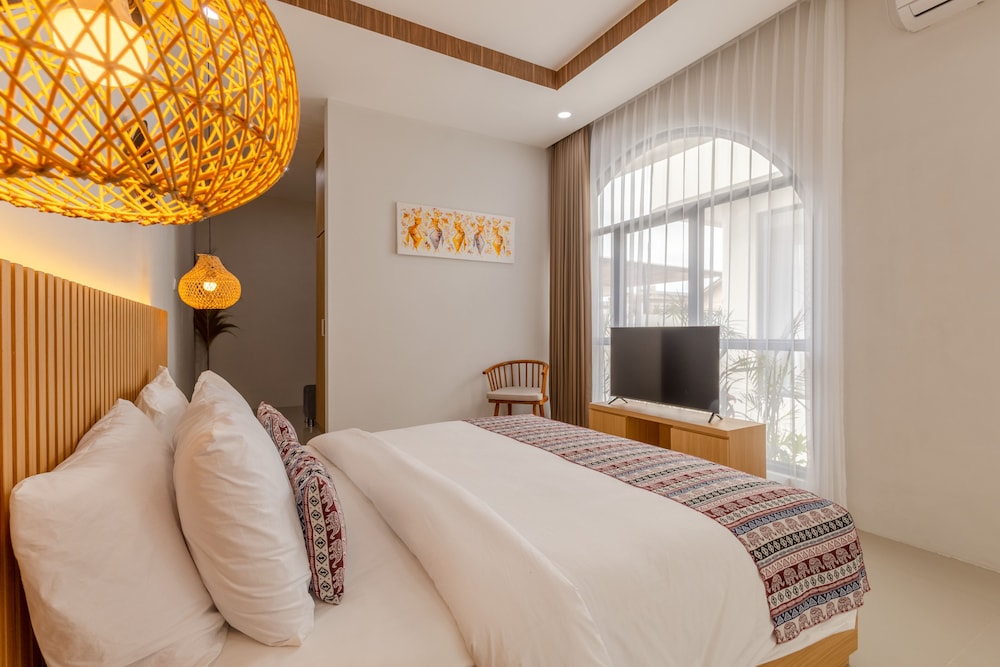 Stylish 3BR Villa La Greesa by OriVista