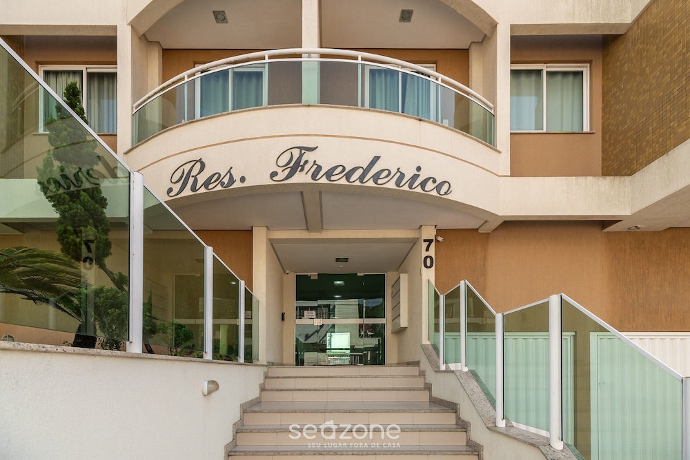 RFO - Apartments Just Steps From Bombinhas Beach