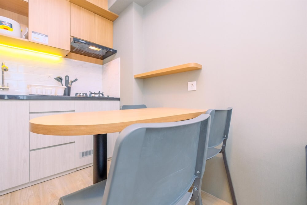 Minimalist and Warm 2BR at 29th Floor Podomoro Golf View Apartment