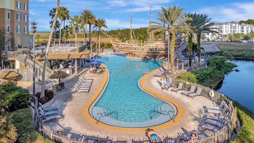 2BR Fireworks View With Pool Spa 5 Minutes to Disney