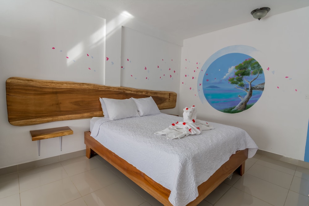 Club Ibiza - Party Hotel & Beach Club