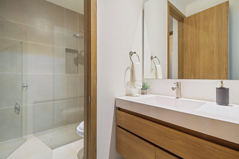 Baia Kristal Cartagena By HostPro
