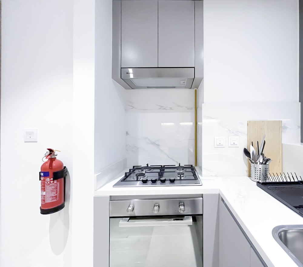 Gorgeous 1B Apt With Balcony in Azizi Fawad