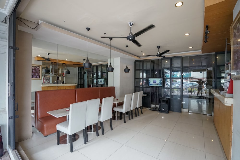 Rio City Hotel