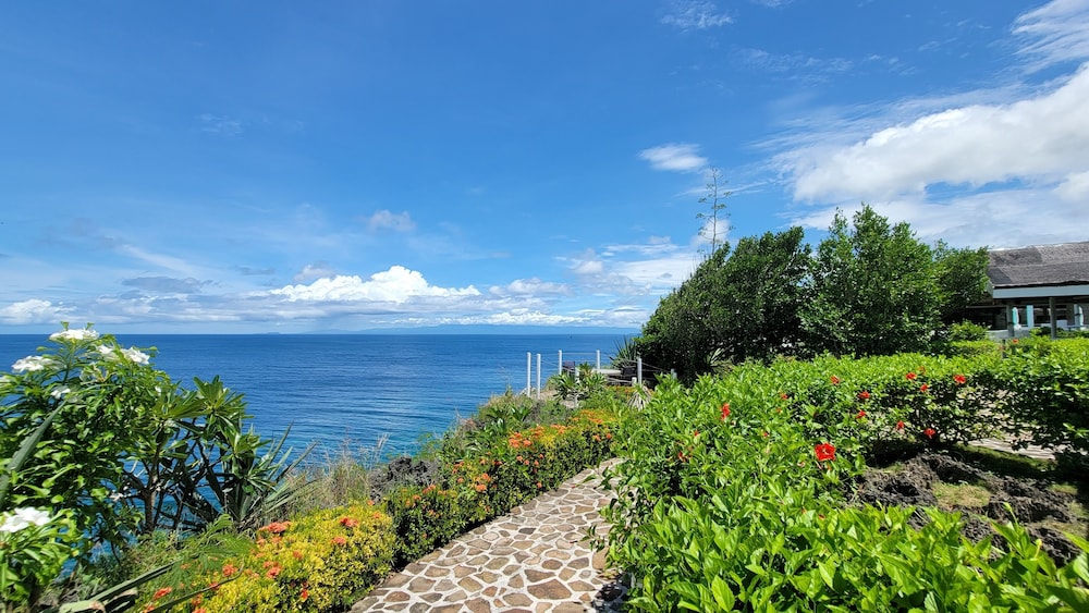 Kawayan Holiday Resort
