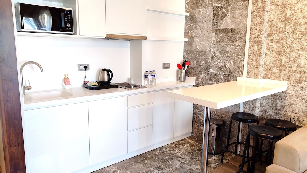 Old Port Otel - Image 49