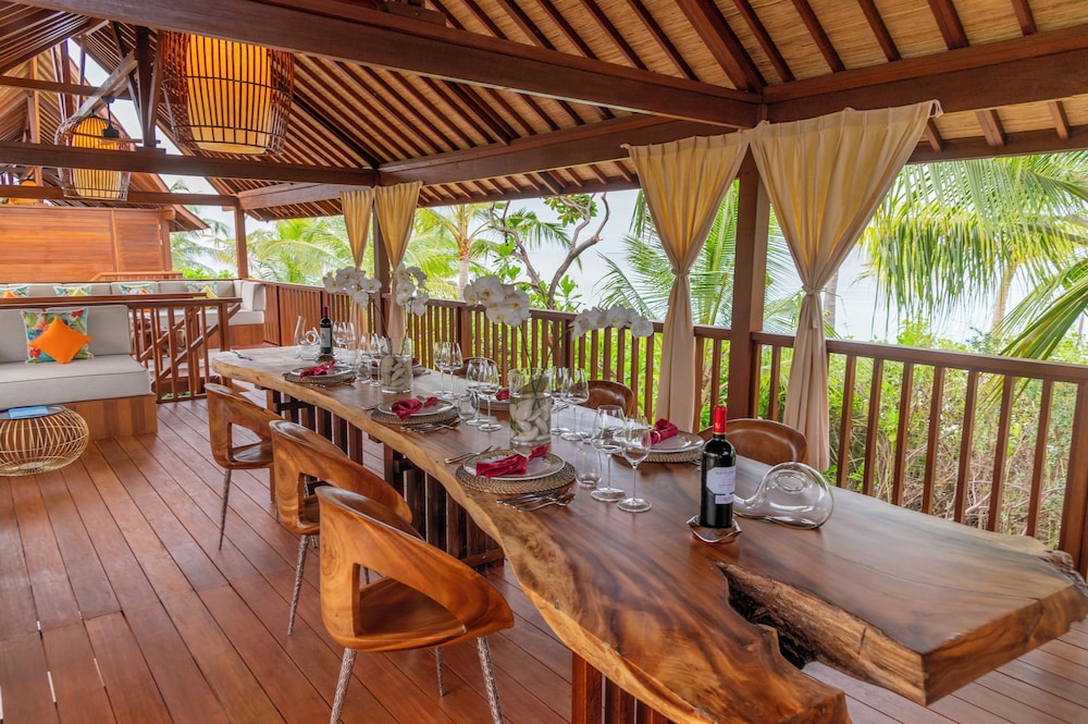 Kuredhivaru Resort & Spa Maldives by Accor