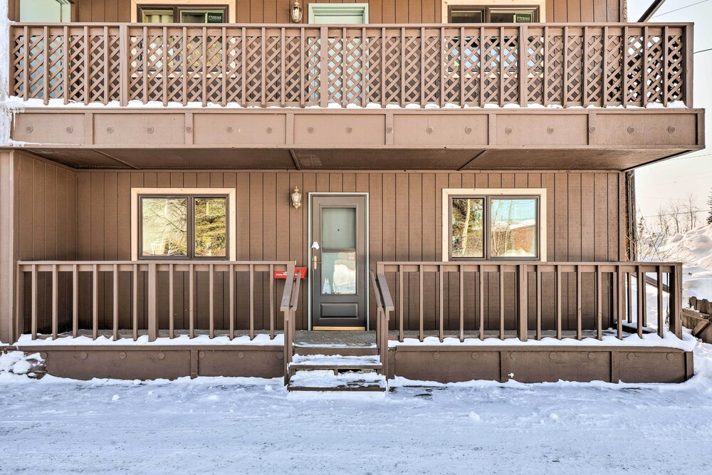 Cozy Fairbanks Condo < 3 Mi to Golden Heart!
