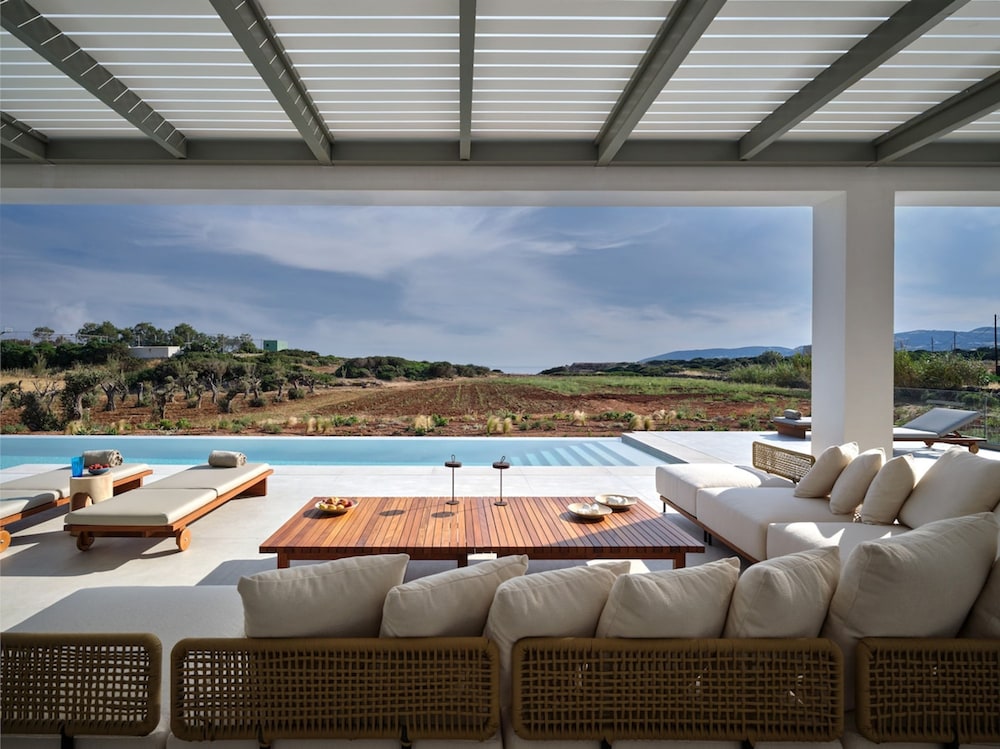 Luxury Villa Serenely