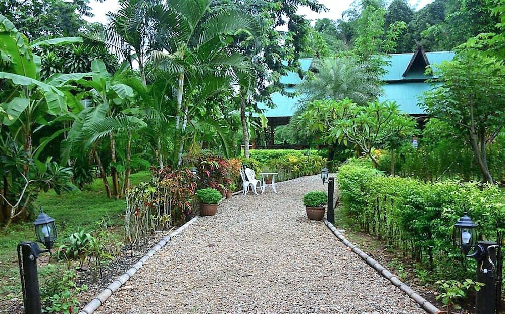 Mek Kiri River Kwai Resort