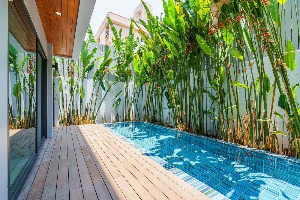 Designer 49 Pool Villa