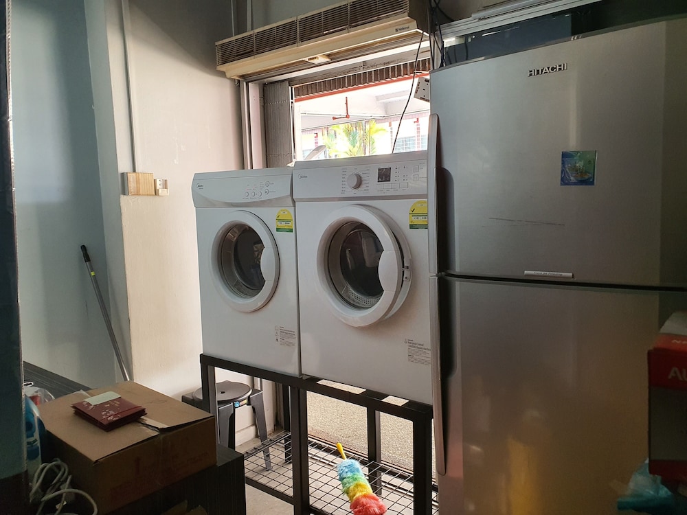 Century Service World - Hostel