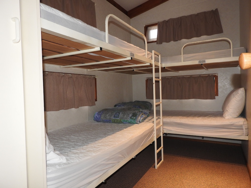 Victoria Lake Holiday Park