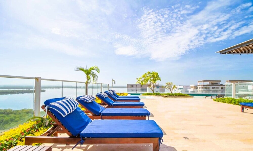 Lindo - Jacuzzi privado - 3 Min Playa Azul
