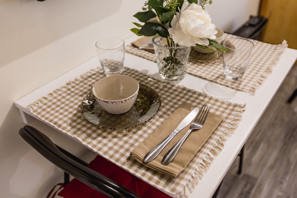 Cozy Basement Studio - Image 5