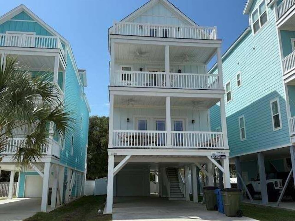 Sea Pearl 7 Bedroom Home