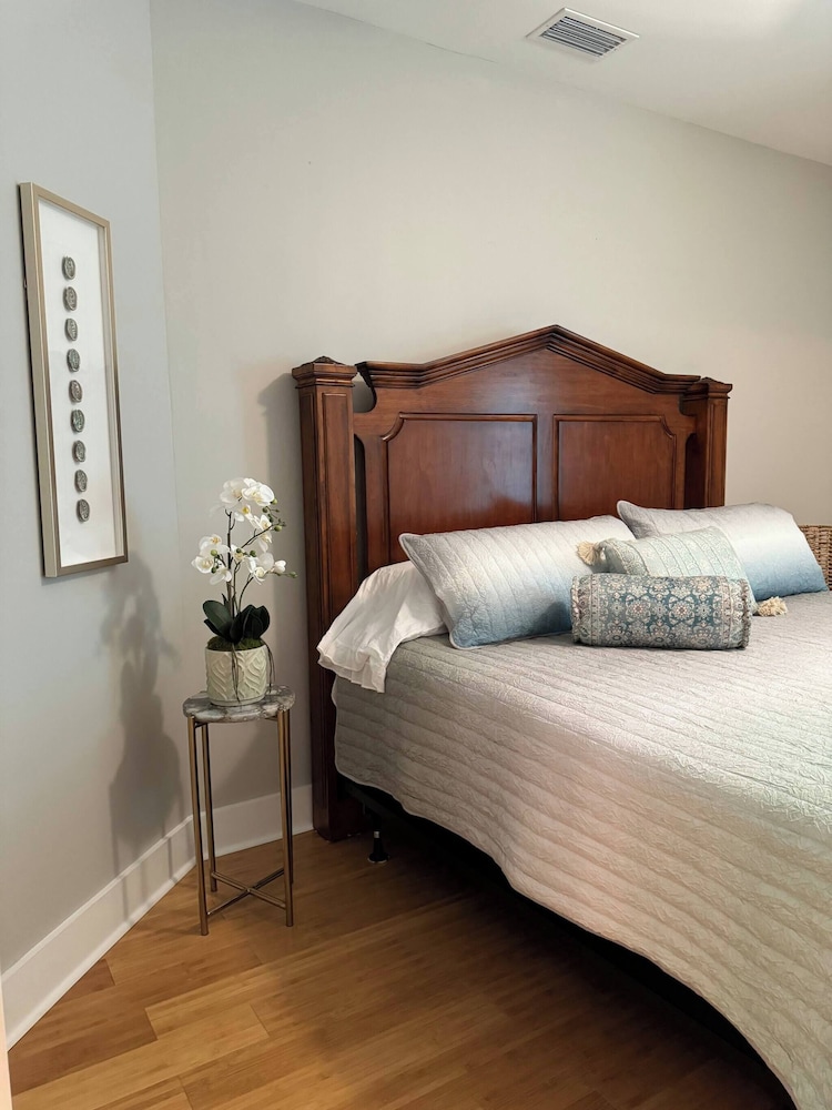 4005 Rookery 3 Sea Story With 2 Pools Beach Access and Lots of Beach Amenities