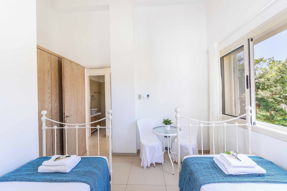 Protaras Artisan Seafront Villa 6